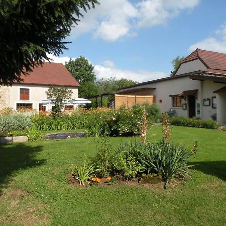 Tente Familiale Au Camping Hautoreille Bannes  Kültér fotó