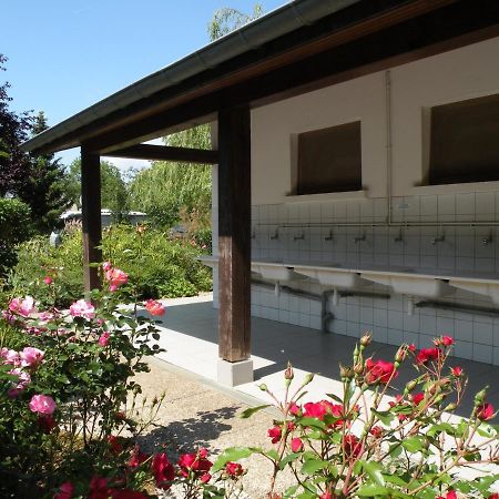 Tente Familiale Au Camping Hautoreille Bannes  Kültér fotó