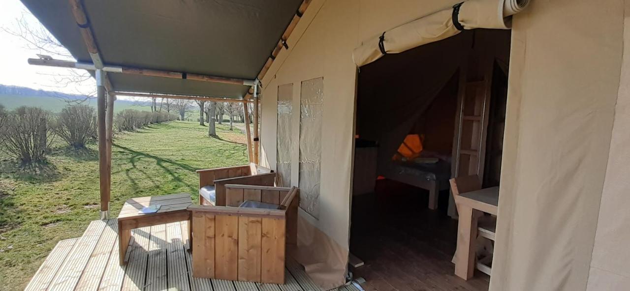 Tente Familiale Au Camping Hautoreille Bannes  Kültér fotó