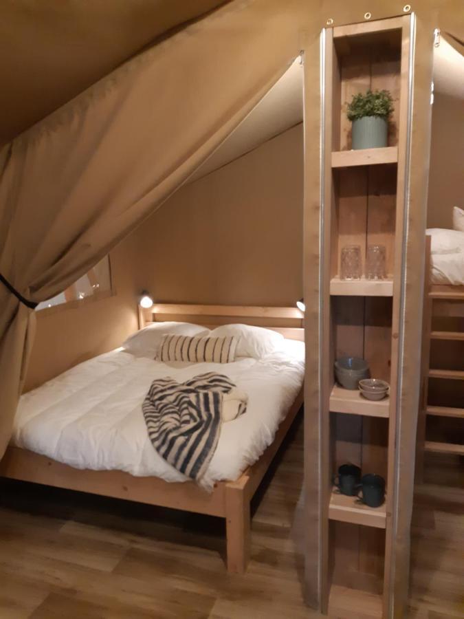 Tente Familiale Au Camping Hautoreille Bannes  Kültér fotó